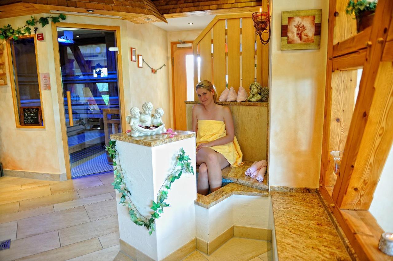 Landhotel Talblick Neuweiler  Екстериор снимка