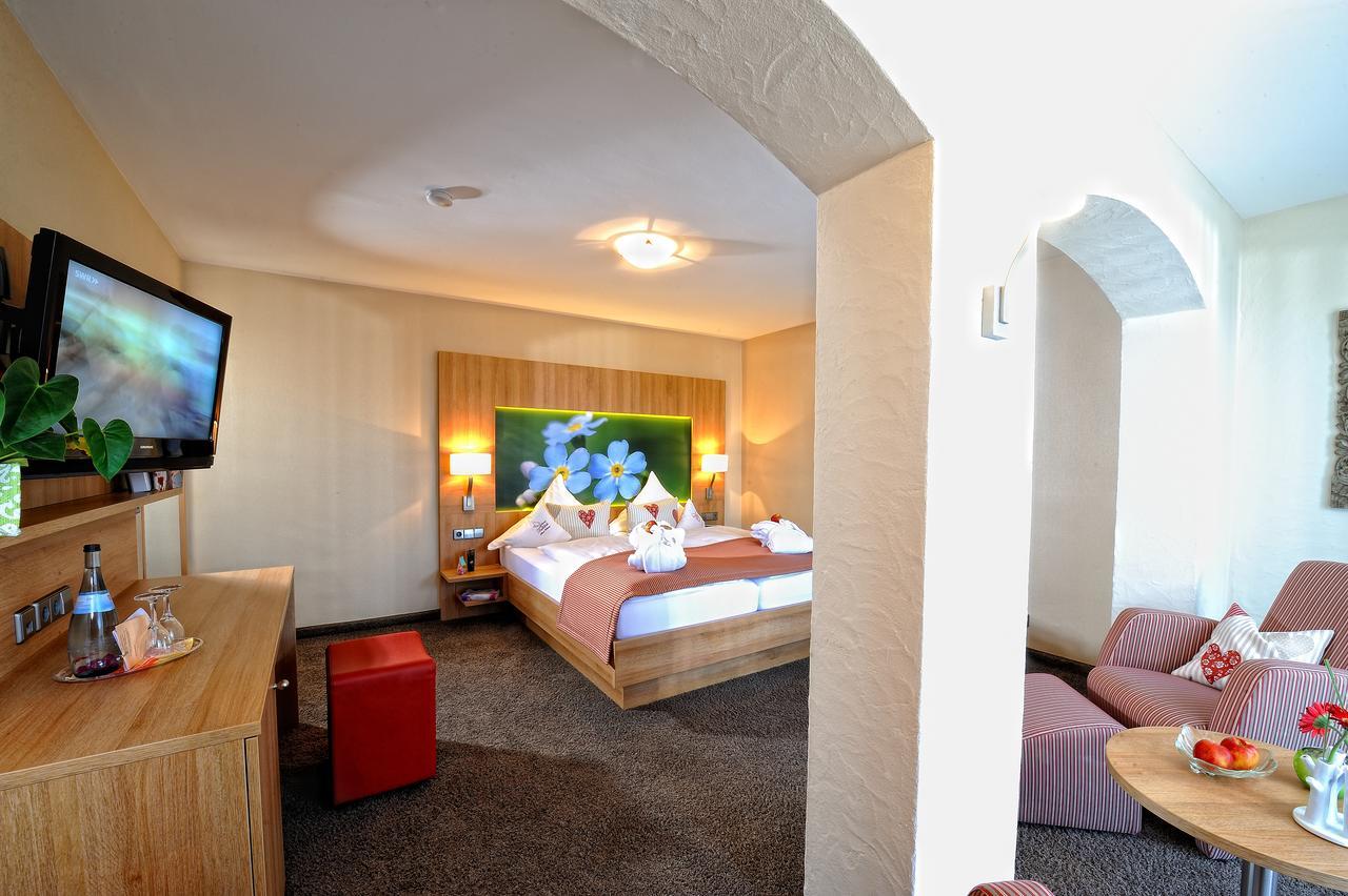 Landhotel Talblick Neuweiler  Екстериор снимка